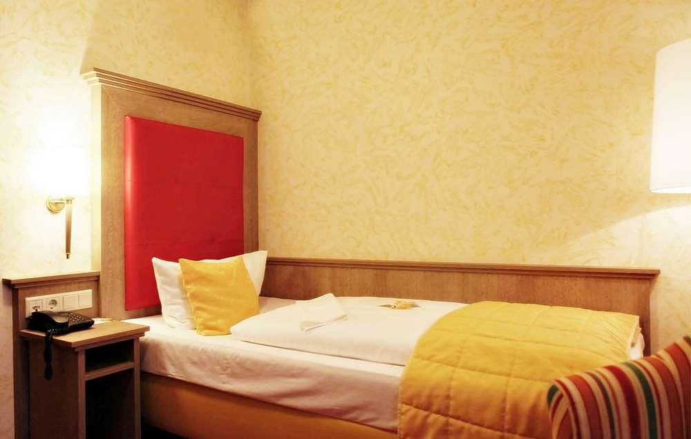 Hotel Wittelsbacher Hoeh Wurzburg
