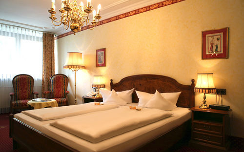 Hotel Wittelsbacher Hoeh 3*